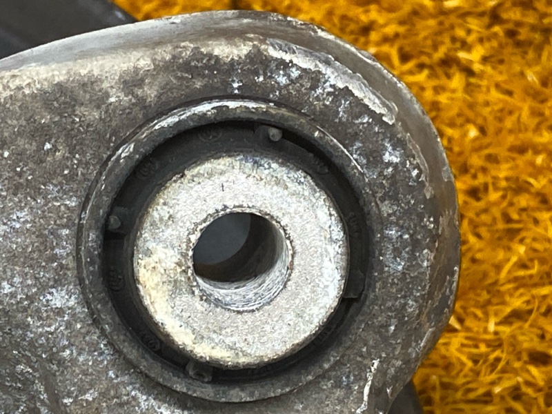 кулак поворотный, 1500 рублей, Красноярск