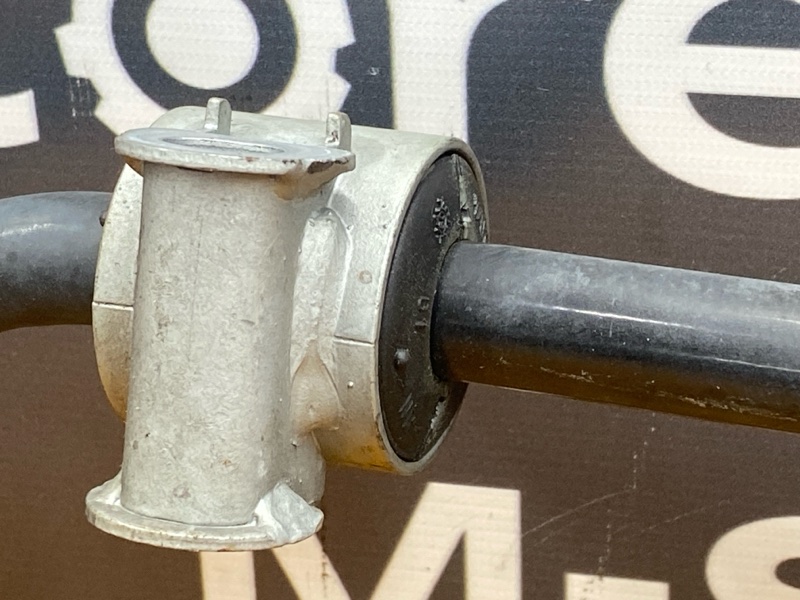 стабилизатор, 2000 рублей, Красноярск