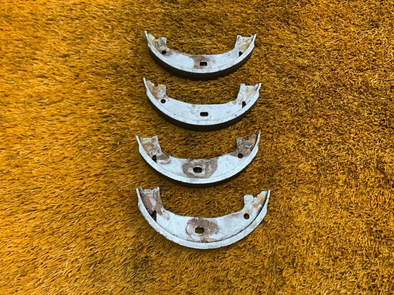 Колодки ручника, 500 рублей, Красноярск