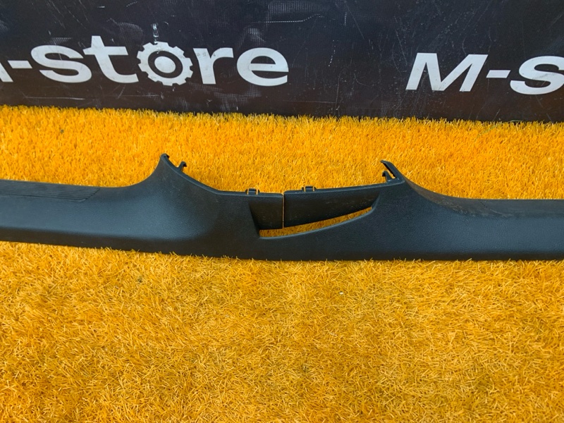 Накладка на порог салона, 370 рублей, Красноярск