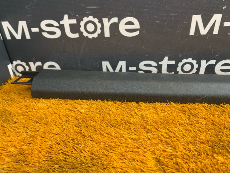 Накладка на порог салона, 370 рублей, Красноярск