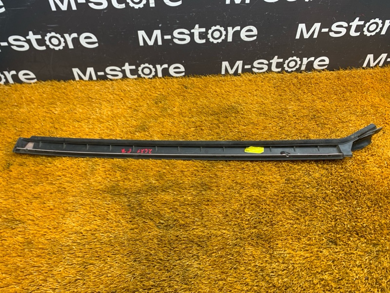 молдинг лобового стекла, 1000 рублей, Красноярск