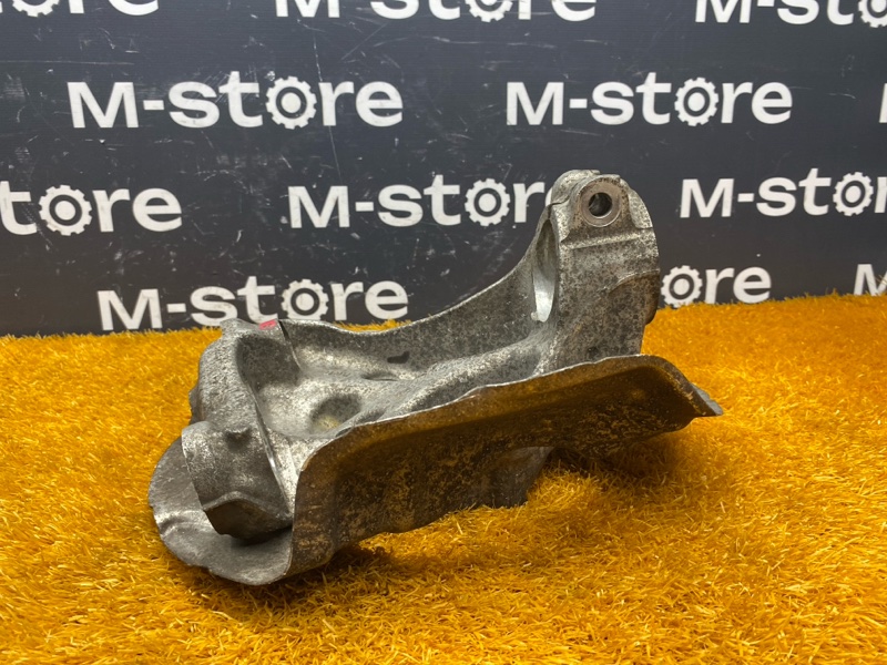 кулак поворотный, 4610 рублей, Красноярск