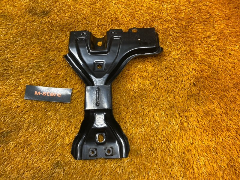 Кронштейн замка капота, 1720 рублей, Красноярск