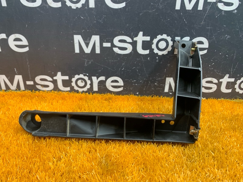 крепление бампера, 200 рублей, Красноярск