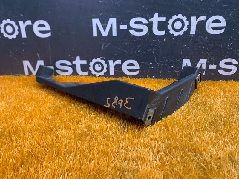 крепление бампера, 200 рублей, Красноярск