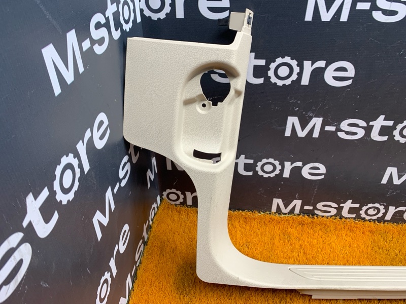 Накладка на порог салона, 460 рублей, Красноярск