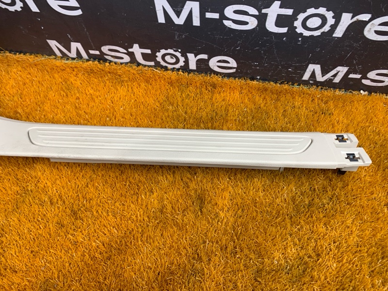 Накладка на порог салона, 460 рублей, Красноярск