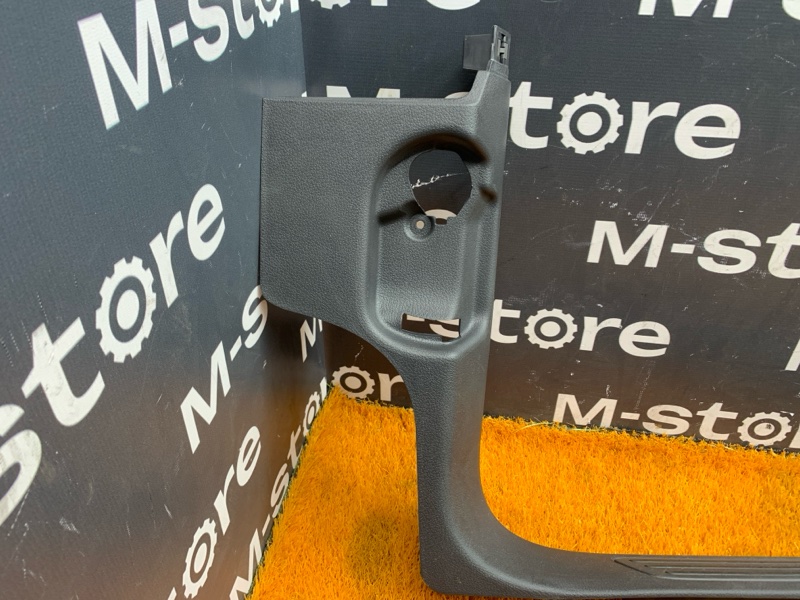 Накладка на порог салона, 2710 рублей, Красноярск