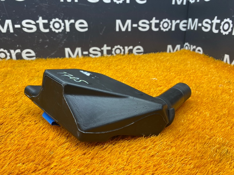 Горловина бачка омывателя, 200 рублей, Красноярск