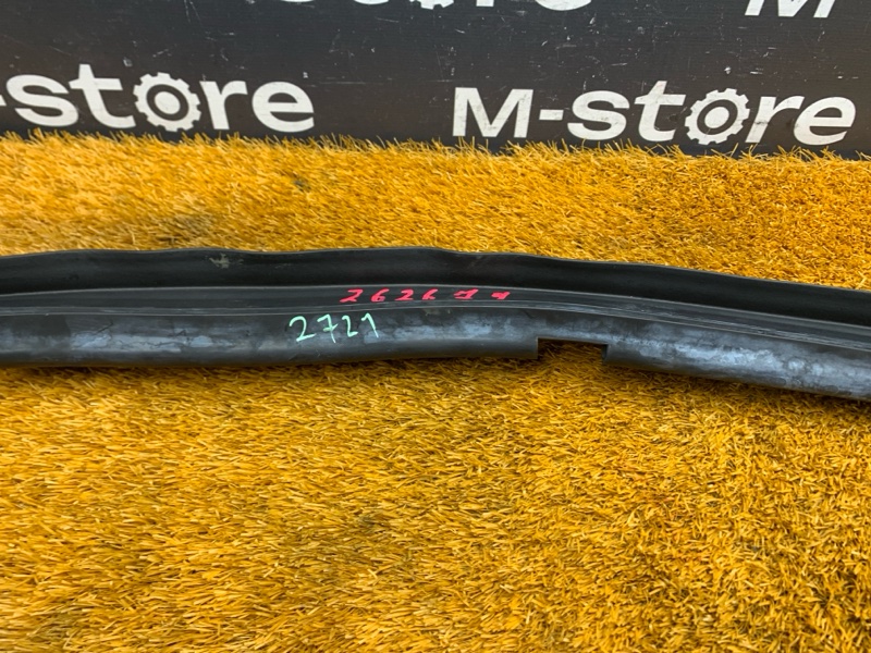 Уплотнитель капота, 610 рублей, Красноярск