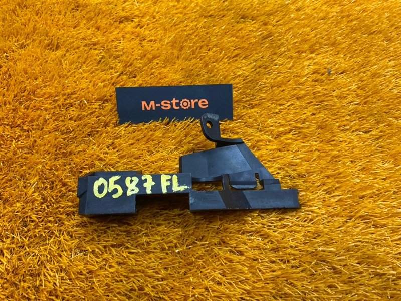 крепление бампера, 800 рублей, Красноярск