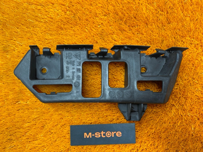 крепление бампера, 1300 рублей, Красноярск