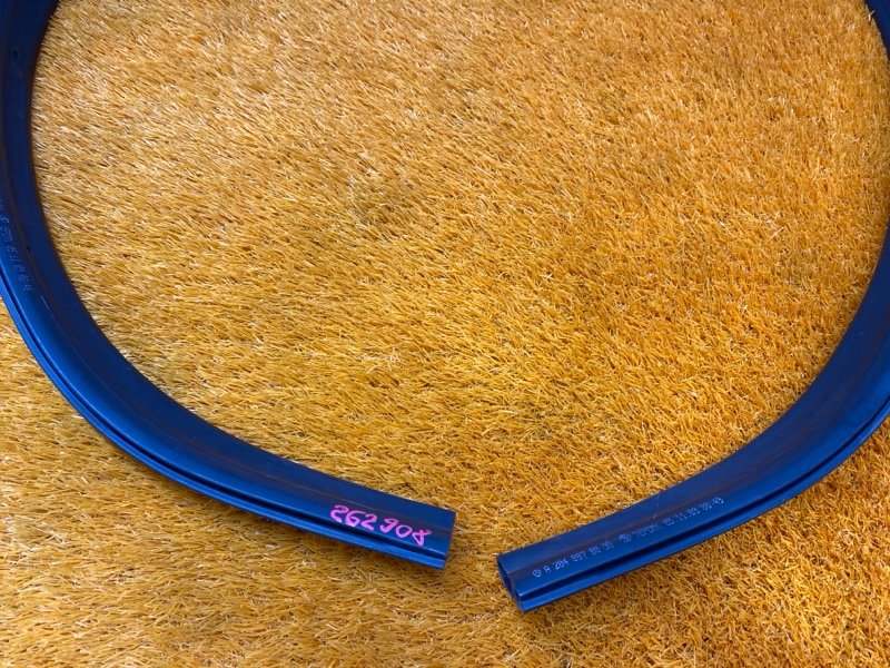 Уплотнитель капота, 1300 рублей, Красноярск