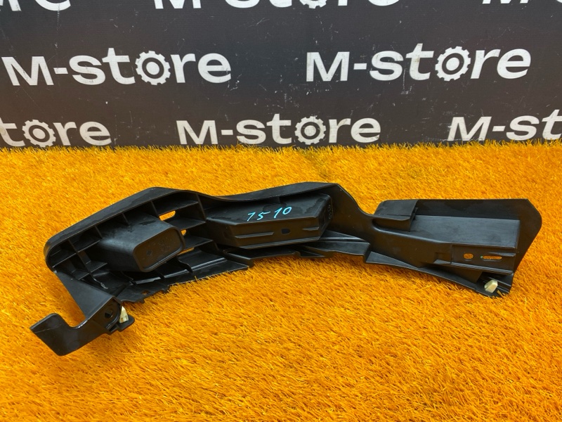 крепление бампера, 1300 рублей, Красноярск