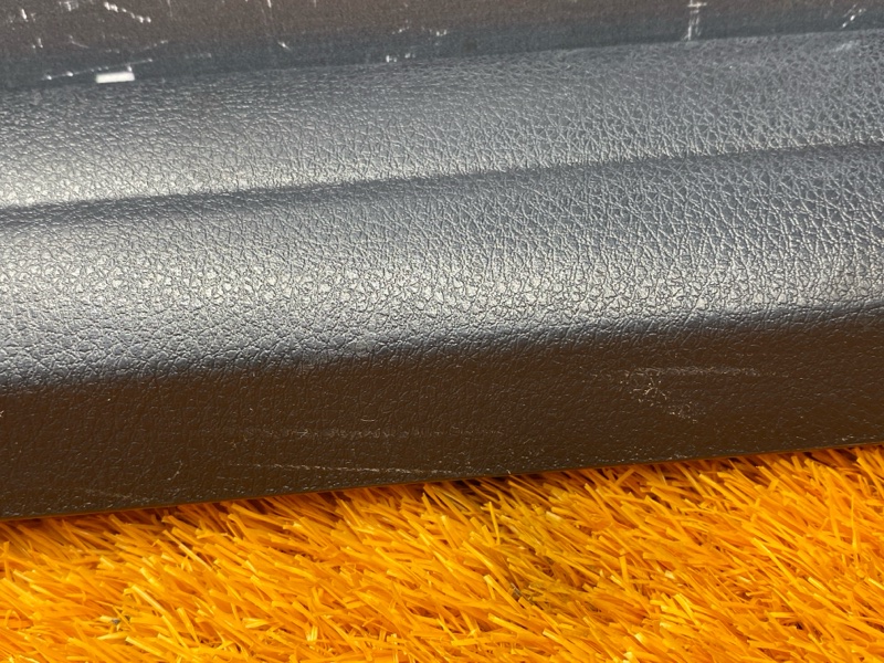 Накладка на порог салона, 460 рублей, Красноярск