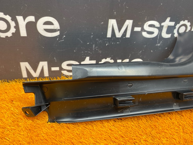 Накладка на порог салона, 460 рублей, Красноярск