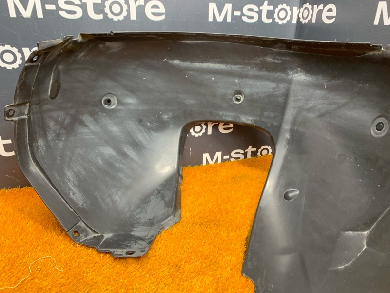 подкрылок, 2000 рублей, Красноярск