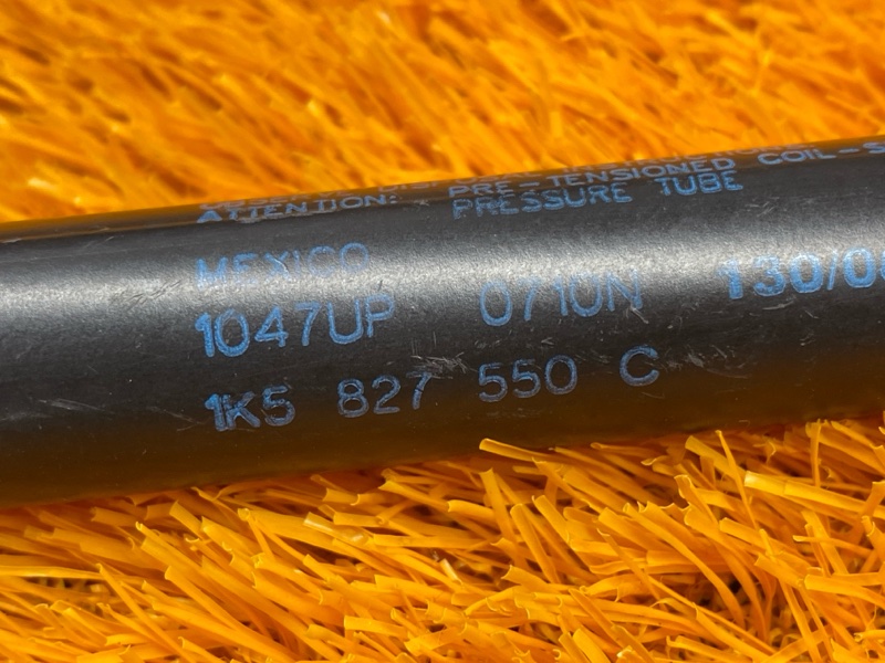 амортизатор багажника, 1480 рублей, Красноярск