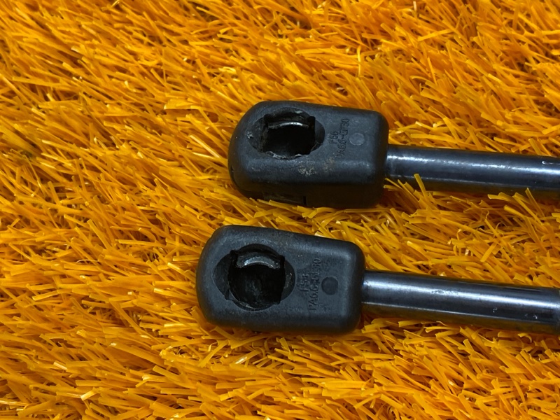 амортизатор багажника, 1000 рублей, Красноярск