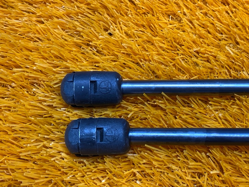 амортизатор капота, 1390 рублей, Красноярск