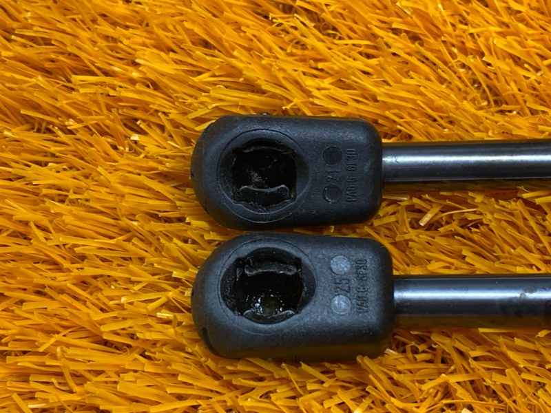 амортизатор капота, 1390 рублей, Красноярск