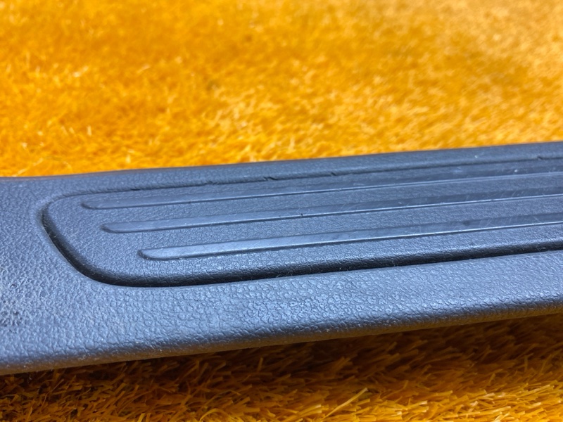 Накладка на порог салона, 760 рублей, Красноярск