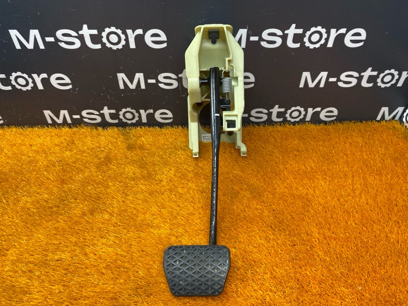 педаль тормоза, 480 рублей, Красноярск