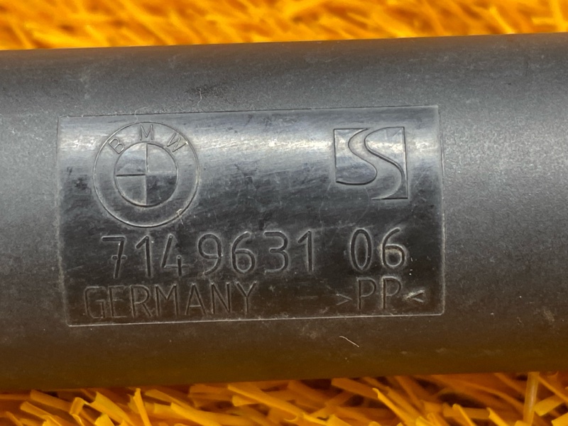 амортизатор багажника, 700 рублей, Красноярск