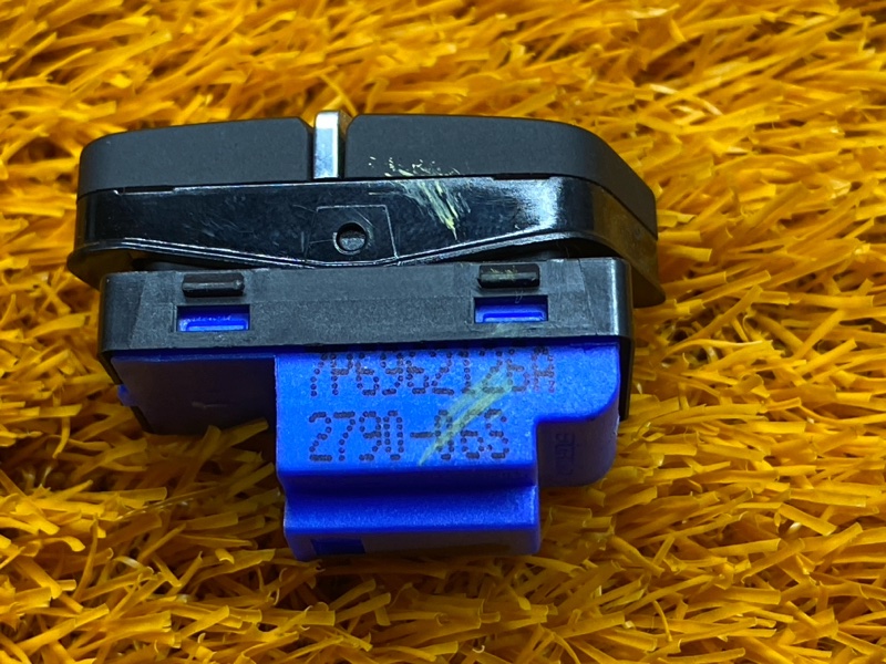 Кнопка центрального замка, 300 рублей, Красноярск