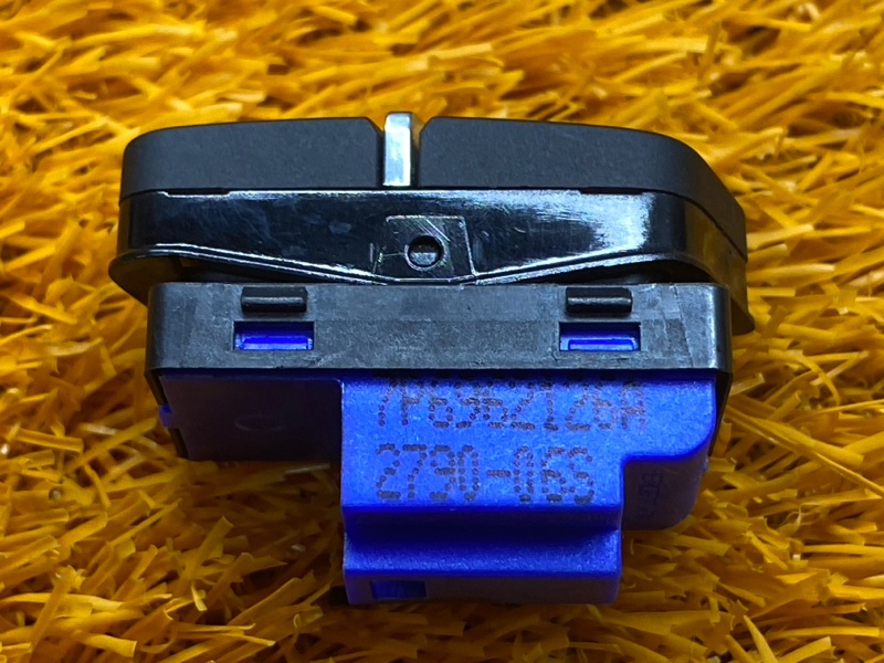 Кнопка центрального замка, 300 рублей, Красноярск