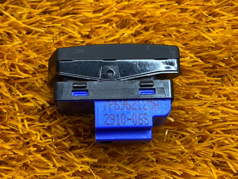 Кнопка центрального замка, 800 рублей, Красноярск