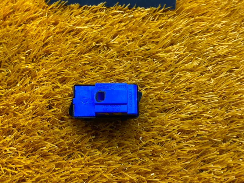 Кнопка центрального замка, 800 рублей, Красноярск