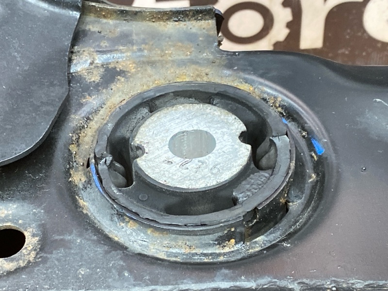 Балка поперечная (подрамник), 2880 рублей, Красноярск