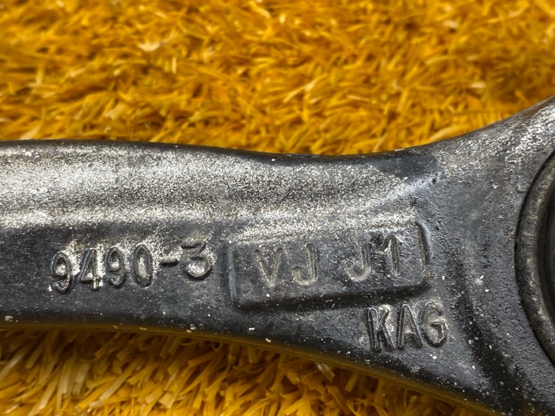 Рычаг подвески верхний, 1800 рублей, Красноярск