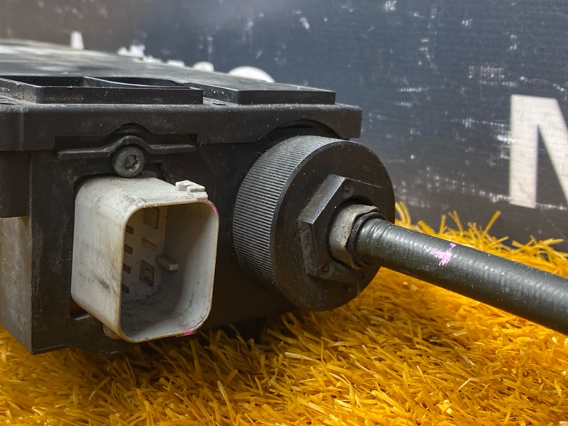 моторчик стояночного тормоза, 17280 рублей, Красноярск