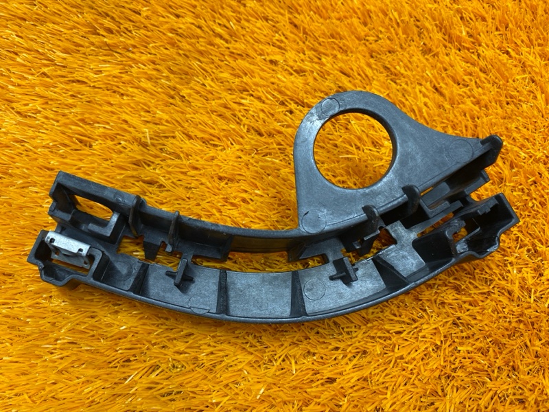 крепление бампера, 1000 рублей, Красноярск