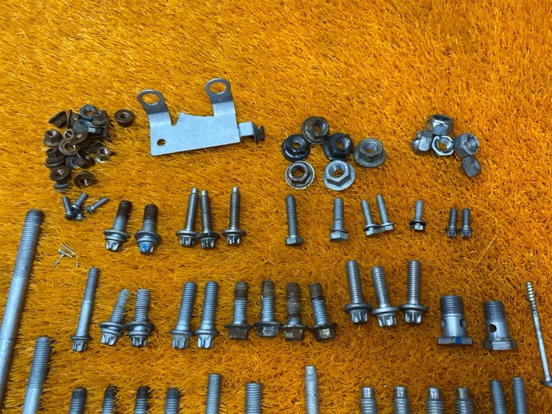 Болты и гайки ДВС, 910 рублей, Красноярск