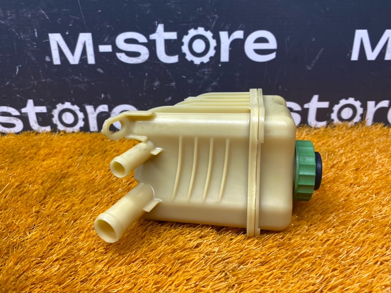 бачок гидроусилителя, 500 рублей, Красноярск