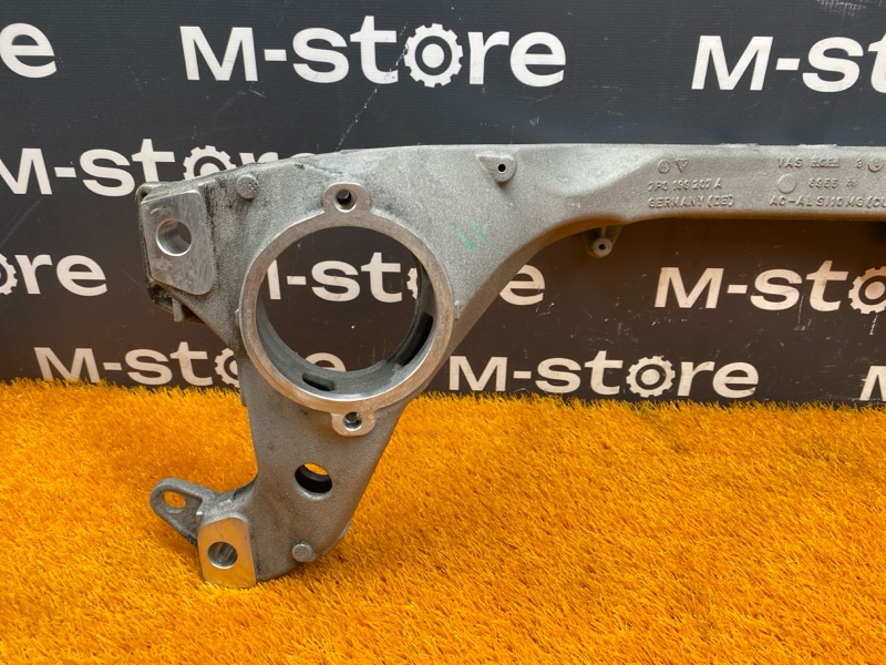 Кронштейн подушки двигателя, 7000 рублей, Красноярск