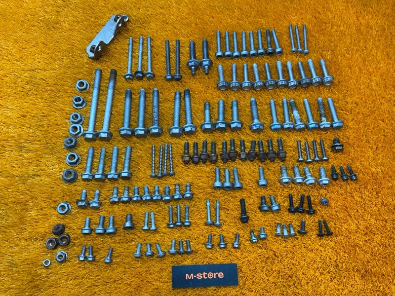 Болты и гайки ДВС, 1360 рублей, Красноярск