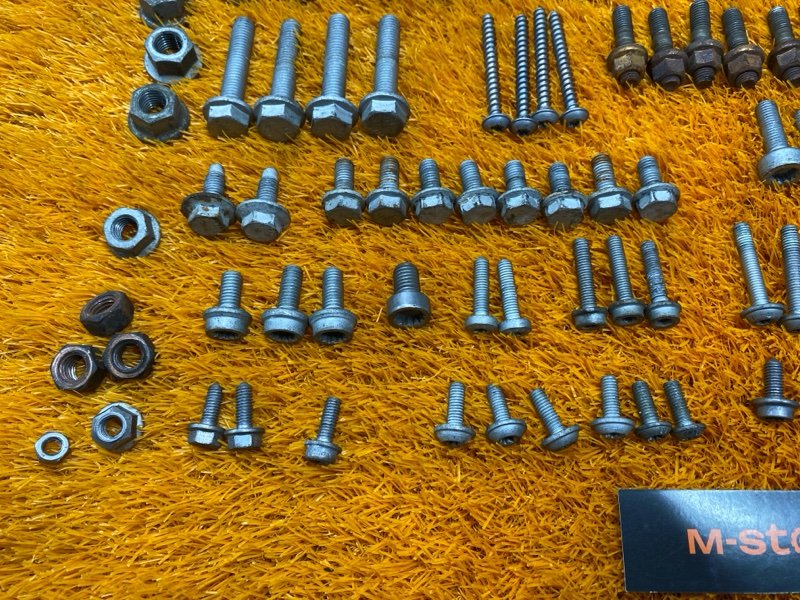 Болты и гайки ДВС, 1360 рублей, Красноярск