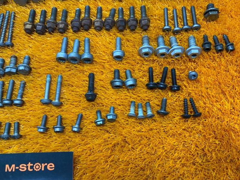 Болты и гайки ДВС, 1360 рублей, Красноярск