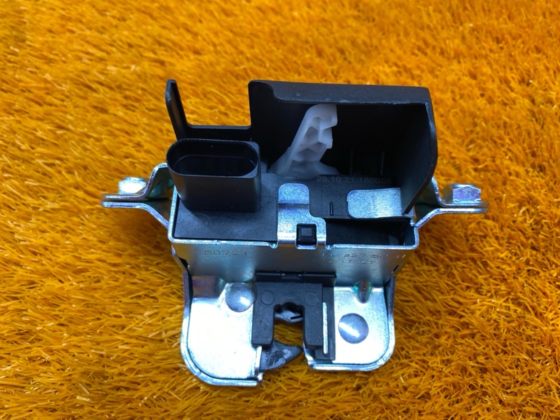 замок багажника, 9000 рублей, Красноярск