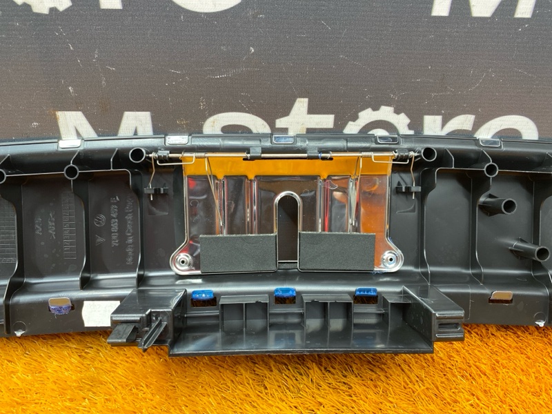 Накладка замка багажника, 1900 рублей, Красноярск