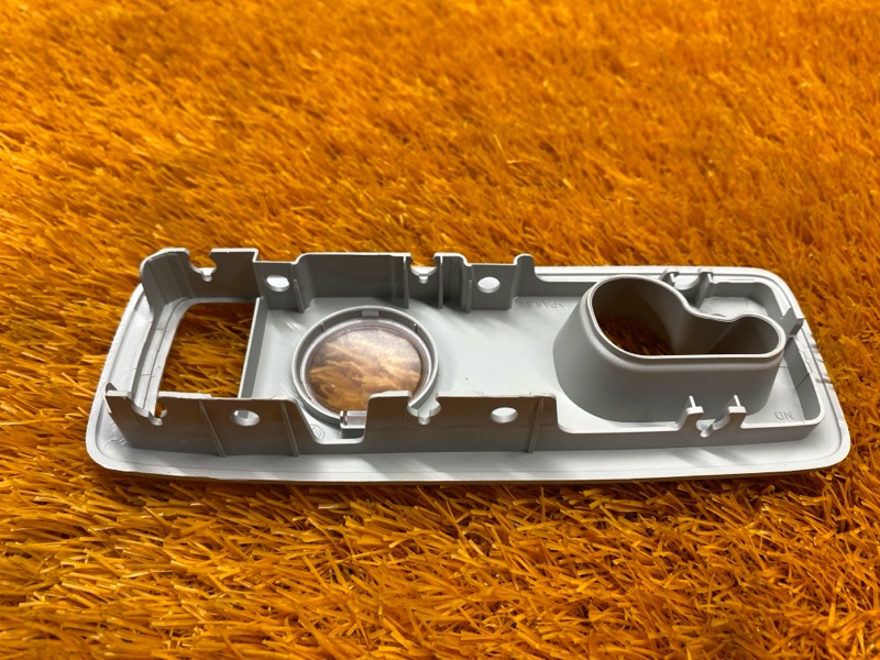 Накладка плафона освещения, 280 рублей, Красноярск