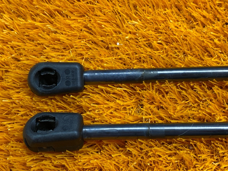 амортизатор багажника, 1000 рублей, Красноярск