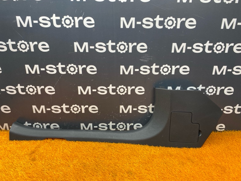 Накладка на порог салона, 950 рублей, Красноярск