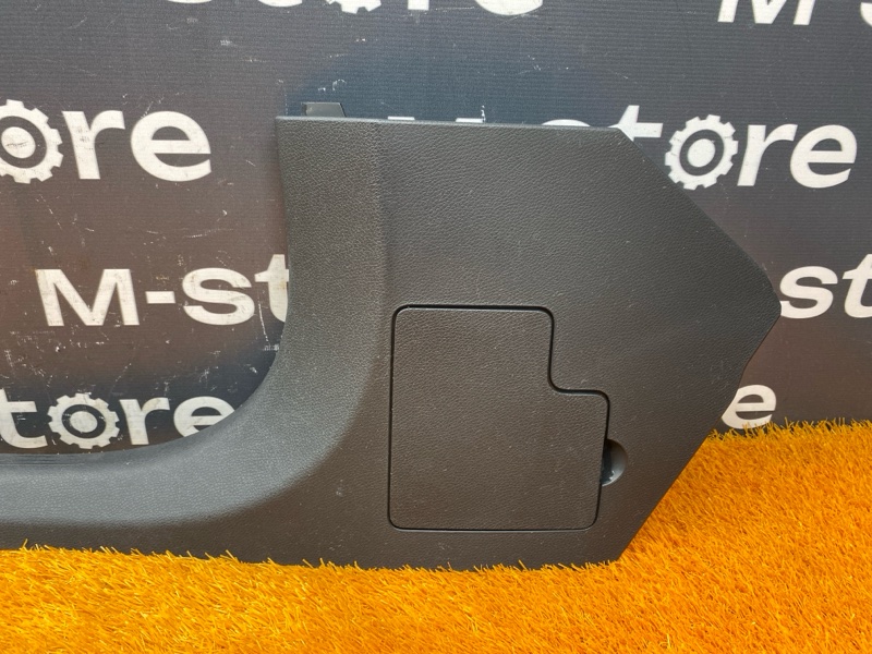 Накладка на порог салона, 950 рублей, Красноярск