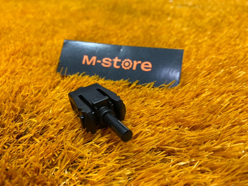 Концевик стояночного тормоза, 200 рублей, Красноярск